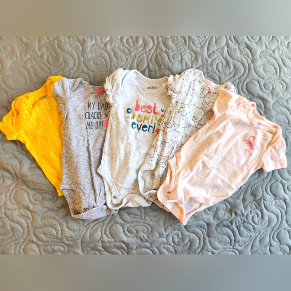0-3 Month Onsies Bubdle (5 Outfits). Child Of Mine